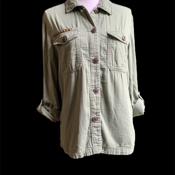 AE Army Green Gauze Button-down Top - Picture 10 of 10